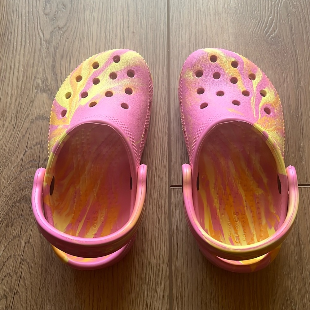 Crocs brand new